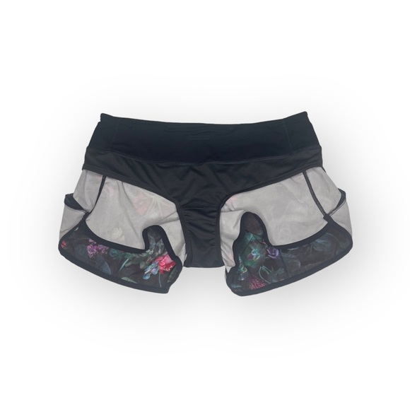 Rare: Lululemon ❀ 4Way Stretch Coolmax Run Yoga Speed Shorts ❀ Curious Jungle ❀ - Picture 13 of 16